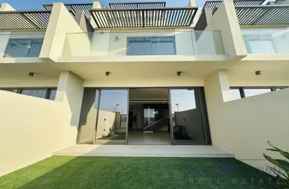 Villa - 4 Bedrooms - 5 Bathrooms for rent in Jumeirah Village Triangle - Dubai