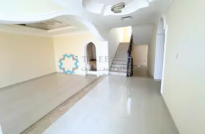 Villa - 6 Bathrooms for rent in Al Mizhar 1 - Al Mizhar - Dubai