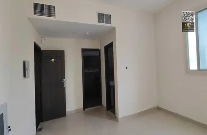 Apartment - 1 Bathroom for rent in Al Jurf 2 - Al Jurf - Ajman Downtown - Ajman