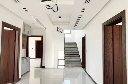 Villa - 5 Bedrooms - 6 Bathrooms for sale in Alreeman II - Al Shamkha - Abu Dhabi