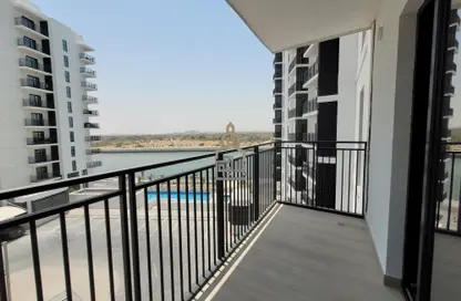 Apartment - 1 Bathroom for rent in Waters Edge - Yas Island - Abu Dhabi