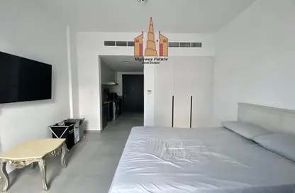 Apartment - 1 Bathroom for rent in East Village - Aljada - Sharjah