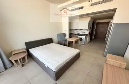 Apartment - 1 Bathroom for rent in Azizi Plaza - Al Furjan - Dubai