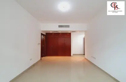 Apartment - 3 Bedrooms - 3 Bathrooms for rent in Shabiya 12 - Shabiya - Mussafah - Abu Dhabi