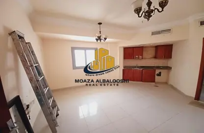 Apartment - 1 Bathroom for rent in Muwaileh 29 Building - Muwaileh - Sharjah