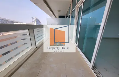 Apartment - 3 Bedrooms - 4 Bathrooms for rent in Al Ain Tower - Khalidiya Street - Al Khalidiya - Abu Dhabi