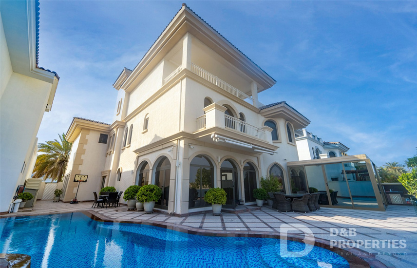 Villa For Sale In Garden Homes Frond D: Private Pool | Exclusive | Burj ...