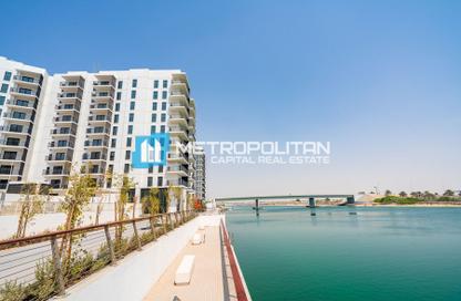 Apartment - 1 Bedroom - 1 Bathroom for sale in Waters Edge - Yas Island - Abu Dhabi