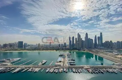 Apartment - 2 Bedrooms - 2 Bathrooms for sale in Marina Vista - EMAAR Beachfront - Dubai Harbour - Dubai