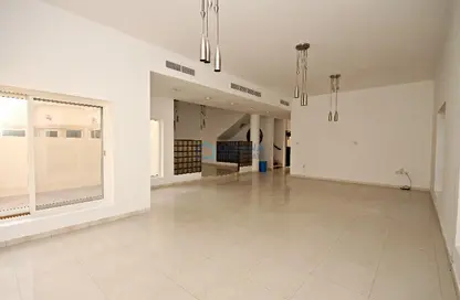 Villa - 4 Bedrooms - 4 Bathrooms for rent in Jumeirah 3 Villas - Jumeirah 3 - Jumeirah - Dubai