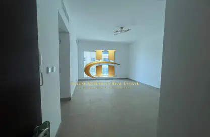 Apartment - 1 Bedroom - 2 Bathrooms for rent in Imperial Tower - Jumeirah Village Circle - Dubai