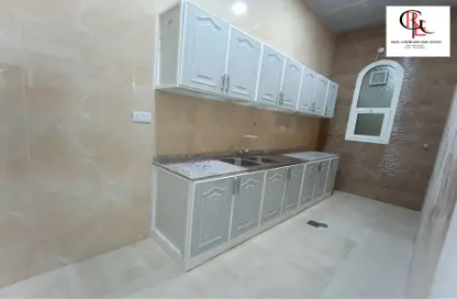 Apartment - 1 Bathroom for rent in Mohamed Bin Zayed Centre - Mohamed Bin Zayed City - Abu Dhabi