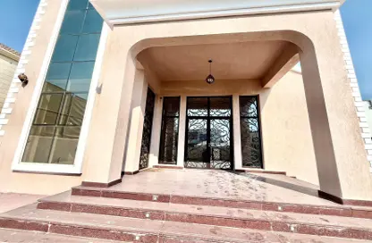 Villa - 5 Bedrooms - 7 Bathrooms for rent in Al Barsha South 1 - Al Barsha South - Al Barsha - Dubai