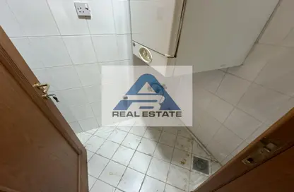 Apartment - 3 Bedrooms - 5 Bathrooms for rent in Mermaid Building - Khalidiya Street - Al Khalidiya - Abu Dhabi