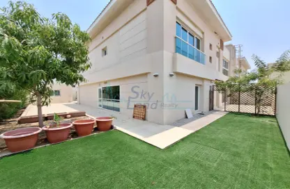 Villa - 5 Bedrooms - 4 Bathrooms for rent in Jumeirah 2 Villas - Jumeirah 2 - Jumeirah - Dubai