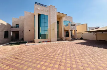 Villa - 5 Bedrooms for rent in Al Iqabiyya - Al Ain