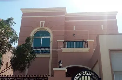 Villa - 4 Bedrooms - 4 Bathrooms for rent in Umm Suqeim 2 - Umm Suqeim - Dubai