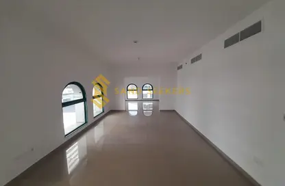 Apartment - 3 Bedrooms - 4 Bathrooms for rent in Al Hosn - Al Khalidiya - Abu Dhabi