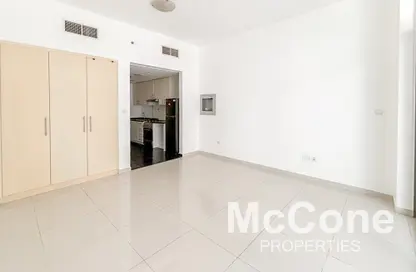 Apartment - 1 Bathroom for sale in Golf Horizon Tower B - Golf Horizon - DAMAC Hills - Dubai