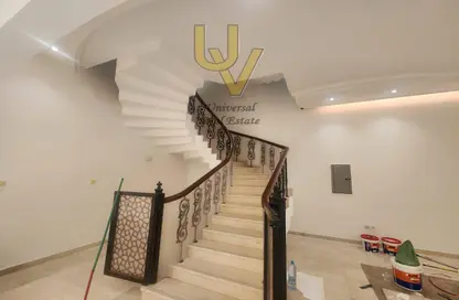 Villa - 4 Bedrooms - 5 Bathrooms for rent in Al Karamah - Abu Dhabi