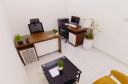 Business Centre - Studio - 1 Bathroom for rent in Red Avenue - Al Garhoud - Dubai