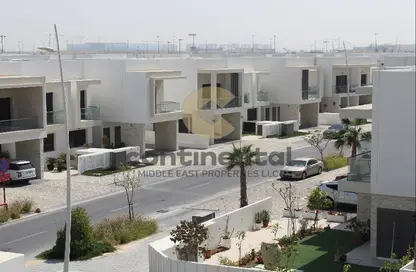 Villa - 4 Bedrooms - 7 Bathrooms for sale in West Yas - Yas Island - Abu Dhabi