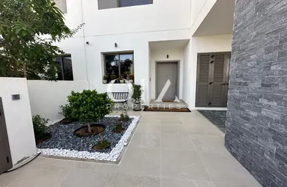 Townhouse - 3 Bedrooms - 4 Bathrooms for sale in The Cedars - Yas Acres - Yas Island - Abu Dhabi