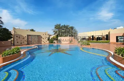 Villa - 4 Bedrooms - 5 Bathrooms for rent in Jumeirah 3 Villas - Jumeirah 3 - Jumeirah - Dubai