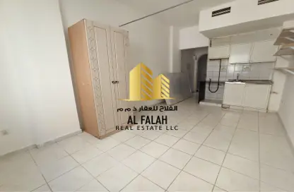 Apartment - 1 Bathroom for rent in Rolla Square - Rolla Area - Sharjah