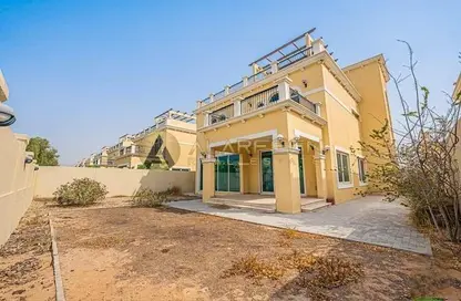 Outdoor House image for: Villa - 4 Bedrooms - 5 Bathrooms for rent in Legacy - Jumeirah Park - Dubai, Image 1