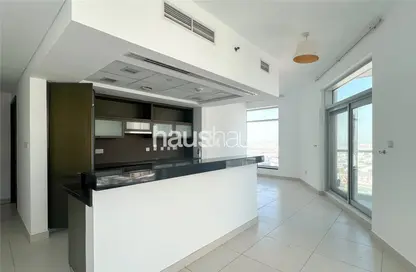 Apartment - 1 Bedroom - 2 Bathrooms for rent in The Lofts West - The Lofts - Downtown Dubai - Dubai