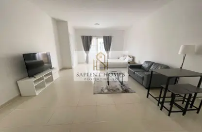 Apartment - 1 Bathroom for rent in Mulberry 2 - Emirates Gardens 2 - Jumeirah Village Circle - Dubai