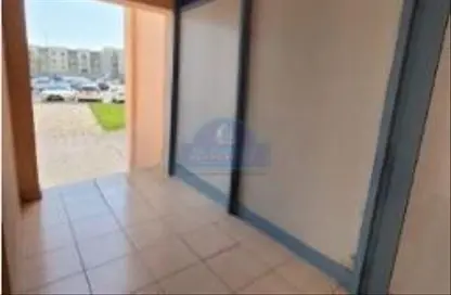 Shop - Studio - 1 Bathroom for rent in M03 - Persia Cluster - International City - Dubai