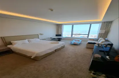 Apartment - 1 Bathroom for rent in The Palm Tower - Palm Jumeirah - Dubai