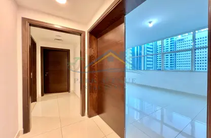 شقة - 3 غرف نوم - 3 حمامات للايجار في شارع حمدان - أبوظبي