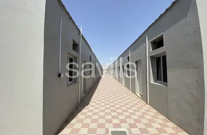 Labor Camp - Studio for rent in Industrial Area 10 - Sharjah Industrial Area - Sharjah