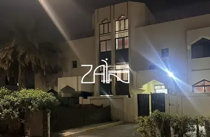 Villa - 5 Bedrooms - 7 Bathrooms for sale in Al Mushrif - Abu Dhabi