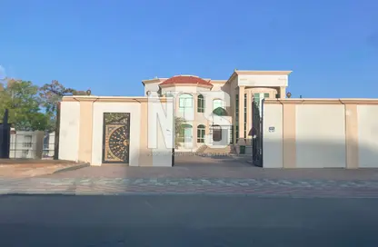 Villa - 5 Bedrooms - 7 Bathrooms for sale in Dhaher 5 - Al Dhahir - Al Ain