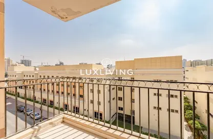 Apartment - 1 Bedroom - 2 Bathrooms for rent in May Residence - Jumeirah Village Circle - Dubai