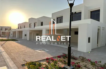 Townhouse - 3 Bedrooms - 4 Bathrooms for sale in Reem Townhouses - Town Square - Dubai