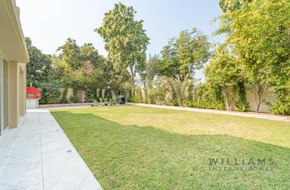 Villa - 5 Bedrooms - 4 Bathrooms for sale in Meadows 3 - Meadows - Dubai