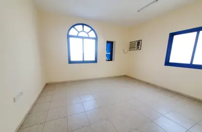 Duplex - 1 Bedroom - 1 Bathroom for rent in Muwailih Building - Muwaileh - Sharjah