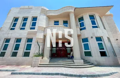 Villa - 5 Bedrooms - 6 Bathrooms for rent in Madinat Al Riyad - Abu Dhabi