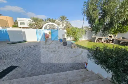 Villa - 5 Bedrooms - 4 Bathrooms for rent in Al Falaj - Al Riqqa - Sharjah