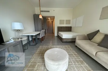 Apartment - 1 Bathroom for rent in Leonardo Residences - Masdar City - Abu Dhabi