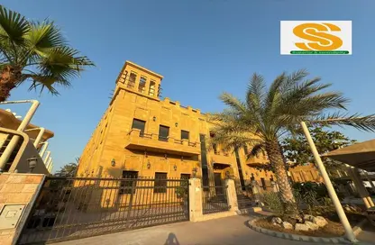 Villa - 6 Bedrooms for rent in Al Barsha 3 - Al Barsha - Dubai