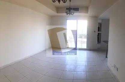 Villa - 2 Bedrooms - 3 Bathrooms for rent in Springs 7 - The Springs - Dubai