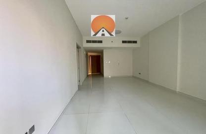 Apartment - 1 Bedroom - 2 Bathrooms for rent in SG Muwaileh Building - Muwaileh - Sharjah