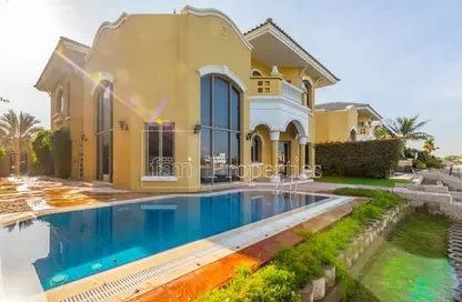 Villa - 4 Bedrooms - 5 Bathrooms for sale in Garden Homes Frond C - Garden Homes - Palm Jumeirah - Dubai