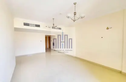 Apartment - 2 Bedrooms - 3 Bathrooms for rent in Muwaileh 3 Building - Muwaileh - Sharjah